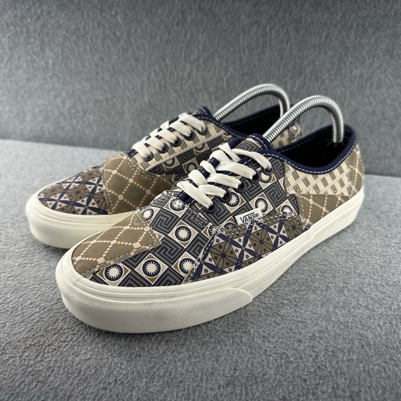 Vans Low Geo Trek Patchwork Womens Size 10 Aztec Tribal Geometric Shoes Sneakers