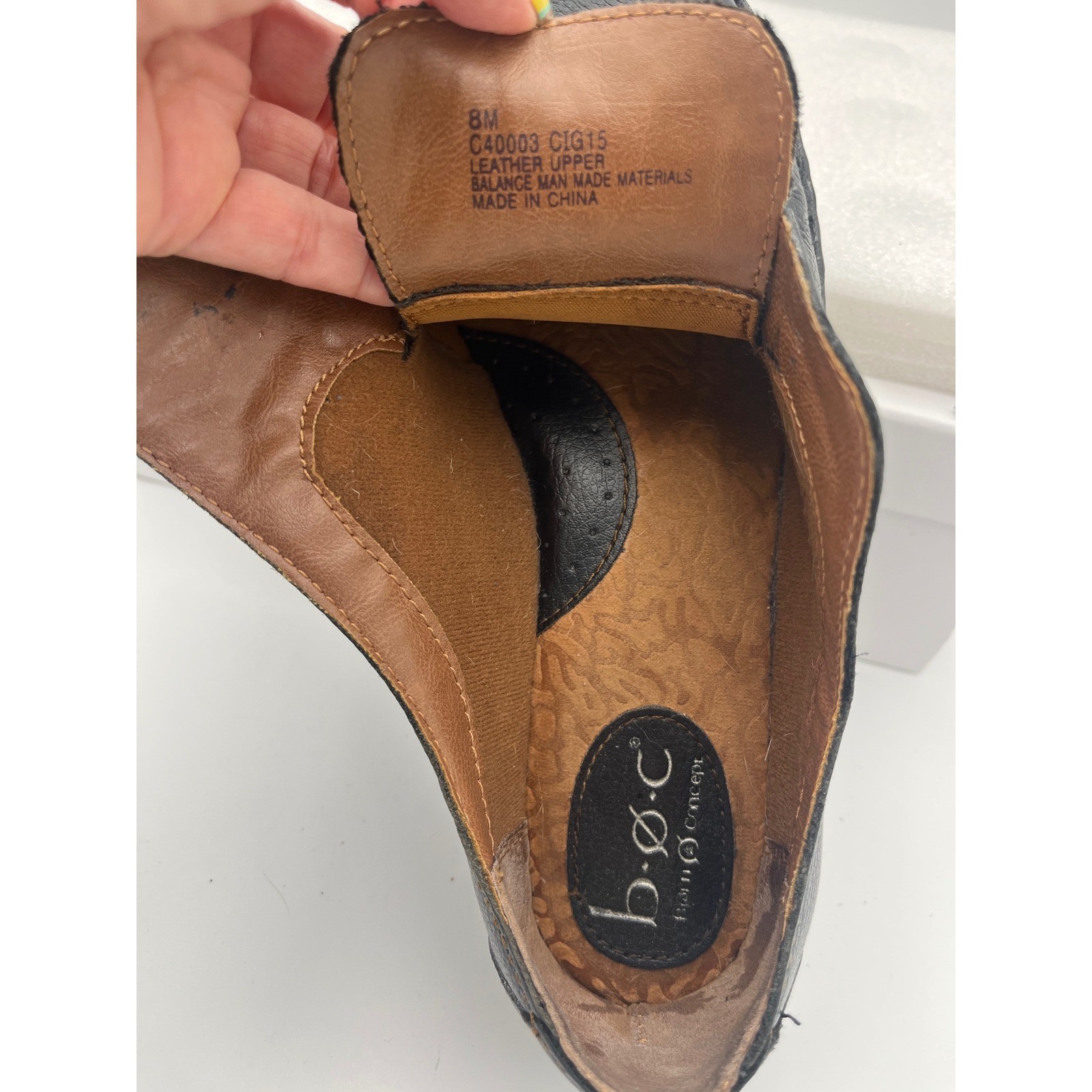 b.o.c.Born Concept Women’s Black Leather Clogs w/Button Slip On Shoes