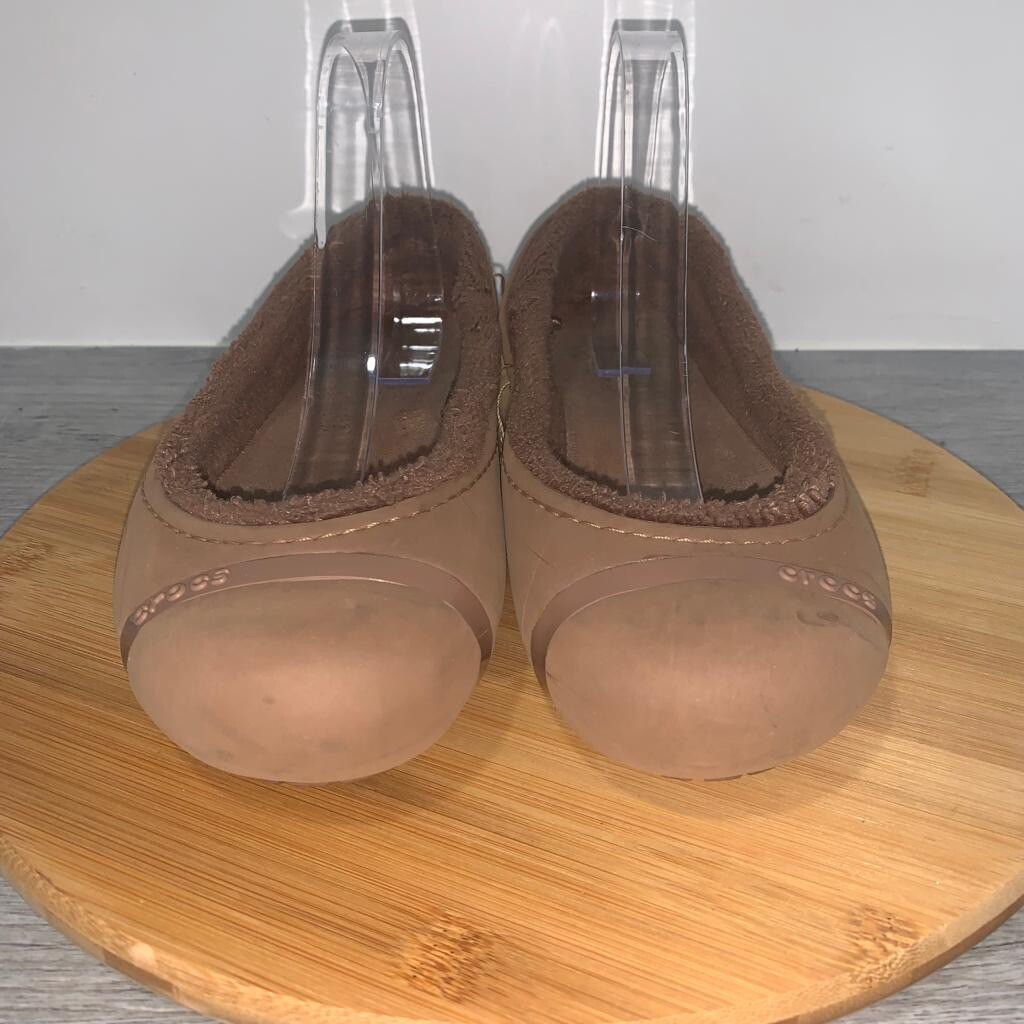 Crocs Nanook Fuzzy Fur Lined Flats Women Size 8 Brown Comfort Shoes Slip On