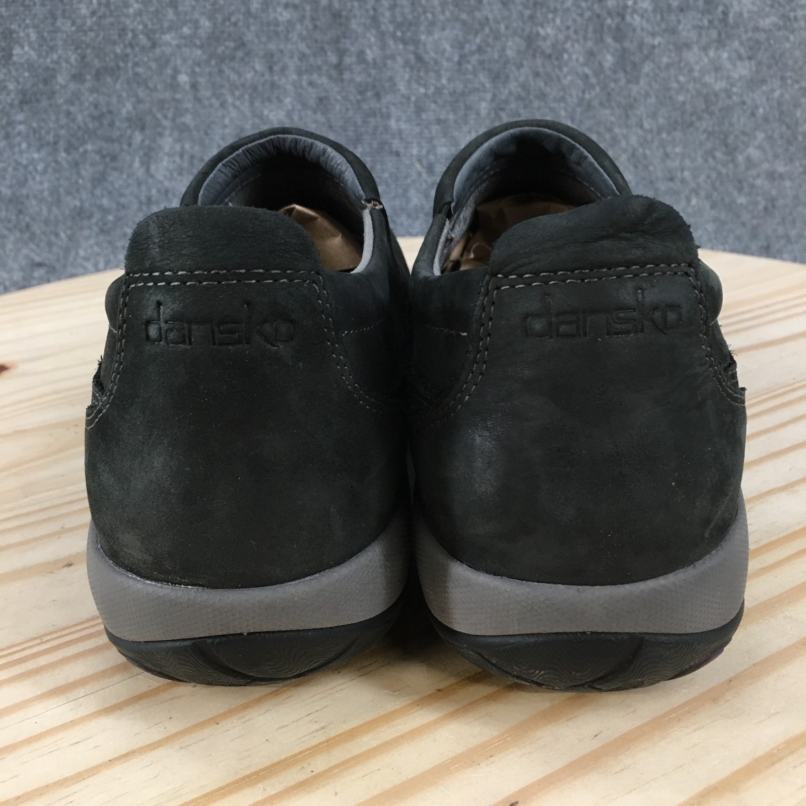 Dansko Patti Waterproof Slip On Shoes Womens 40 Vibram Leather Black 4353100294
