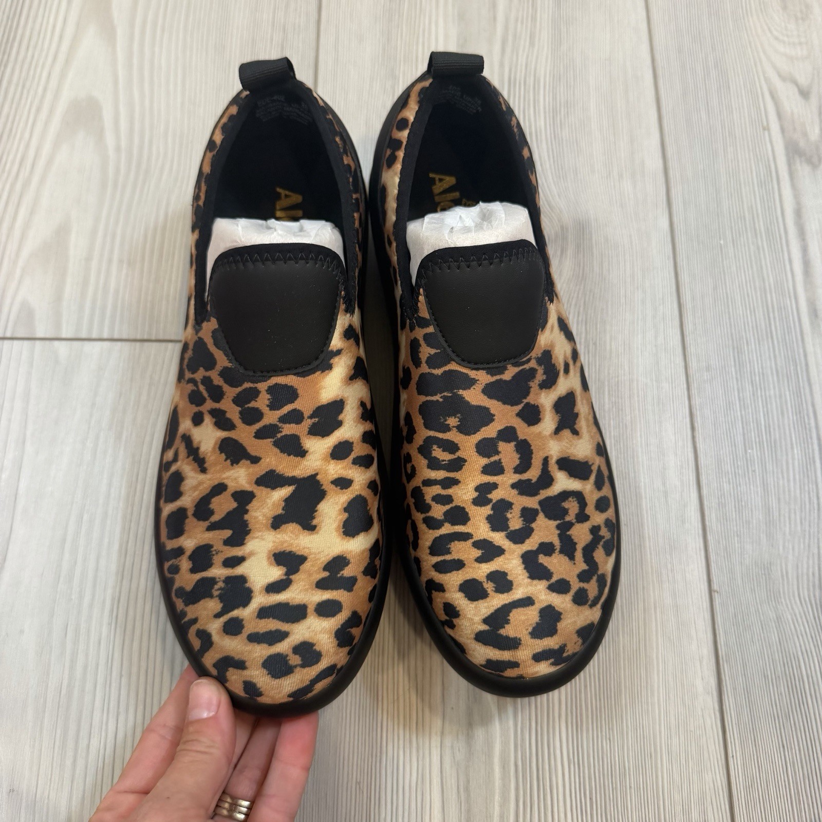 NEW Alegria Eden Slip On Shoes Leopard Printed Boho Sneakers 38 8 8.5