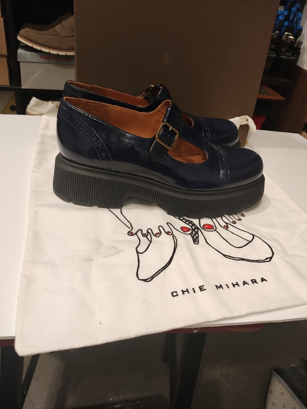 NIB Chie Mihara Qauja Sucre Navy 42