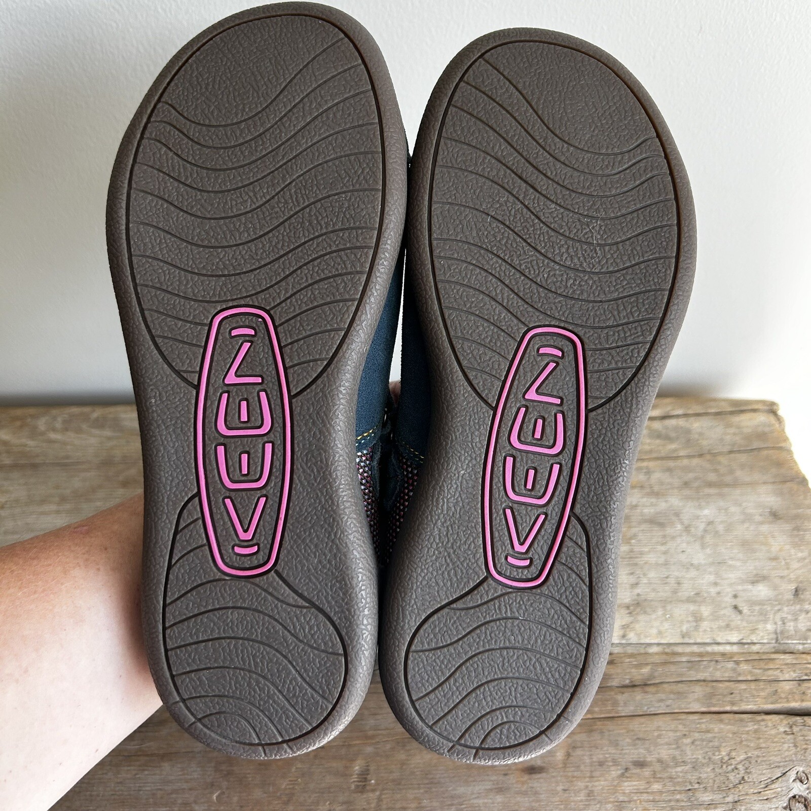 Keen 1011789 Women’s US 5 Blue Leather Canvas Slip-On Comfort Mary Jane Shoes