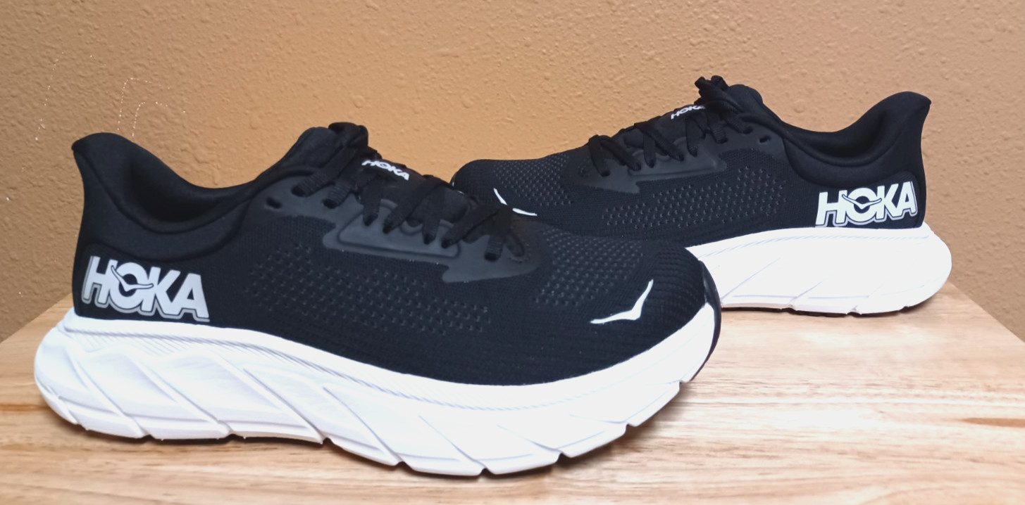 Hoka One One Arahi 7 Women’s Running Shoes 1147851 BWTH Black/White US 7.5 B