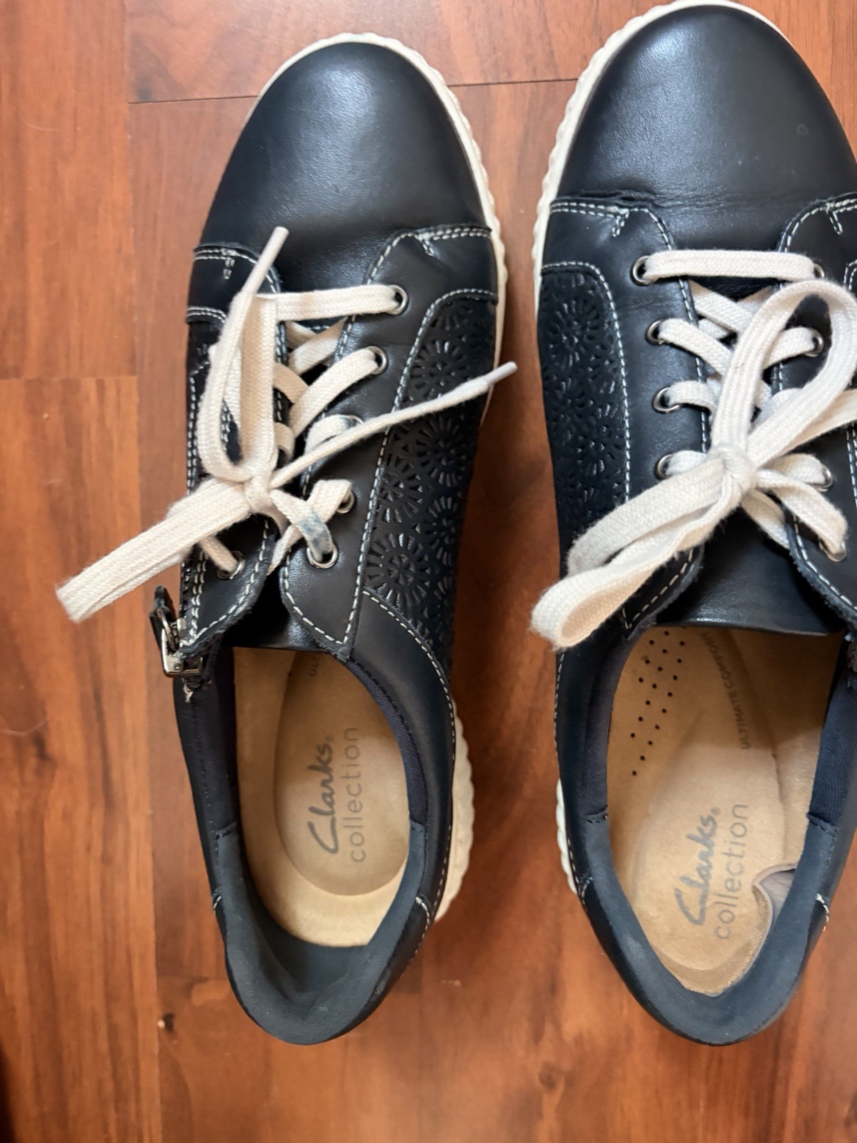 Clarks Collection Women’s Navy Blue Leather Comfort Sneaker Lace-Up Zip US 7.5