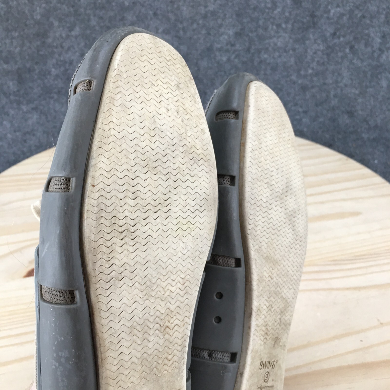 Swims Shoes Womens 9 Sport Loafers Gray Perforated Lace Up Comfort Casual Flats