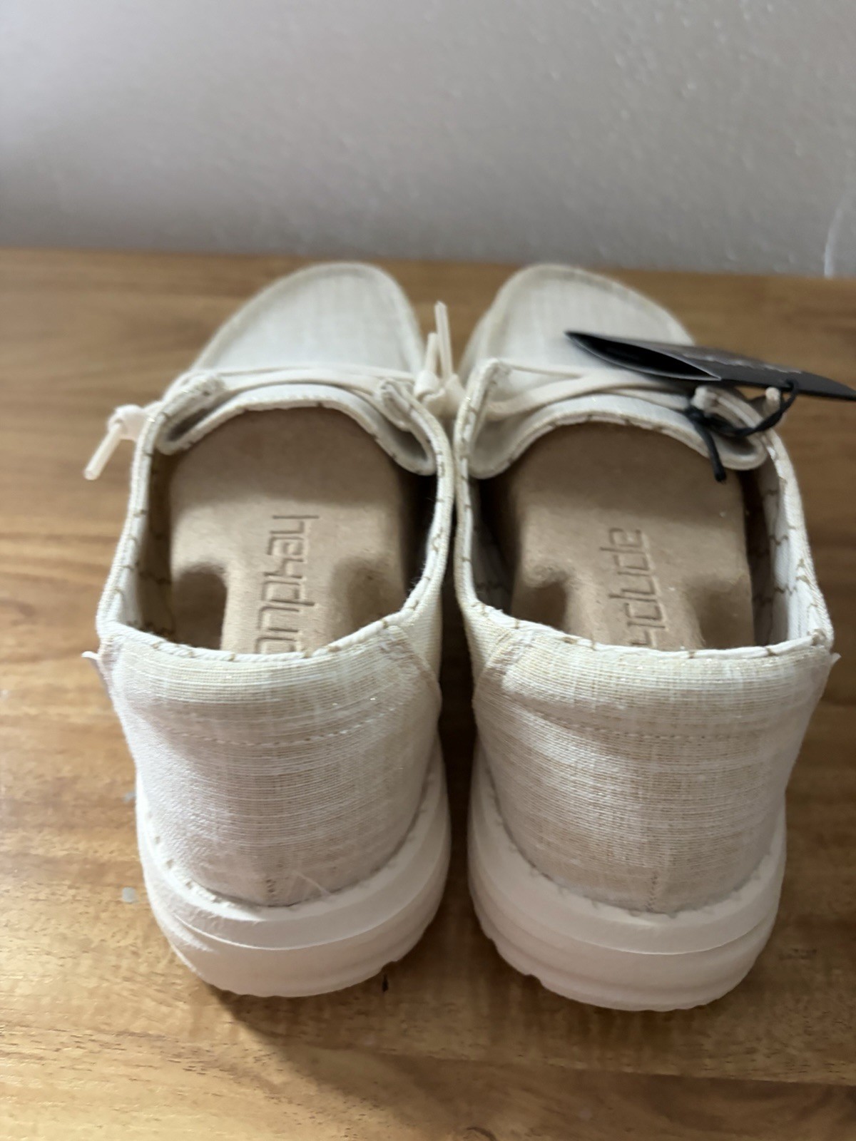 Hey Dude Wendy Lightweight Comfort Slip-On Casual Shoes Natural White 5.5 NIB