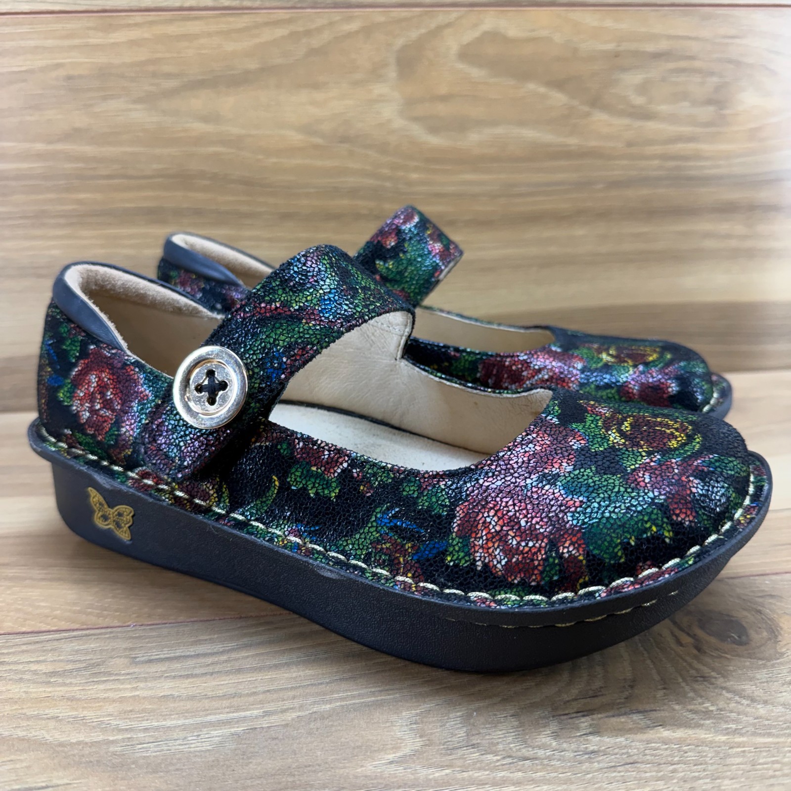 Alegria Paloma Mary Jane Womens 7 Wide EU 37 Rose Floral Button Comfort Walking