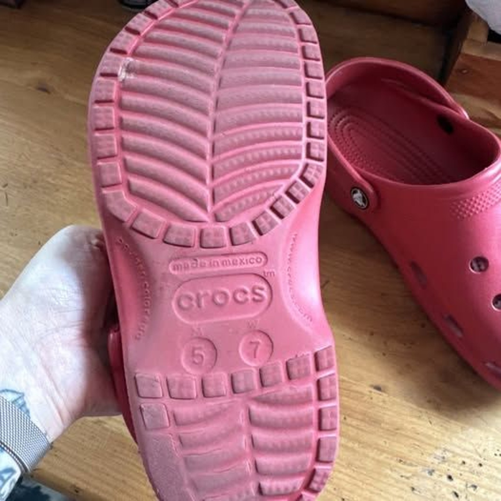 Red Crocs Size M5 W7 With Dr. Seuss Crocs Pins