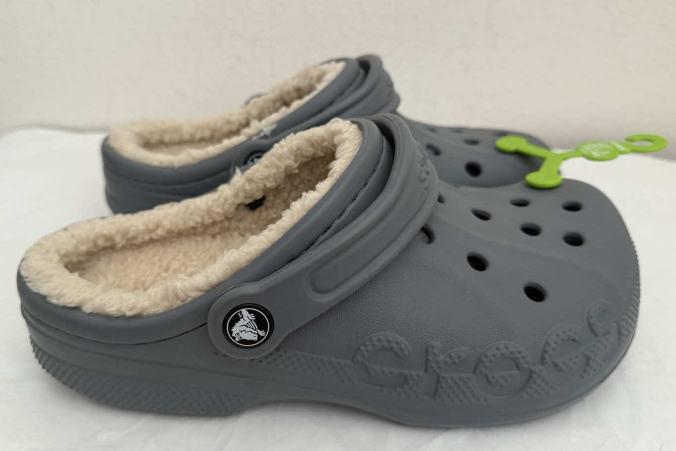 NWT Crocs Men’s and Women’s Unisex Baya Lined Clog M5/W7 Charcoal
