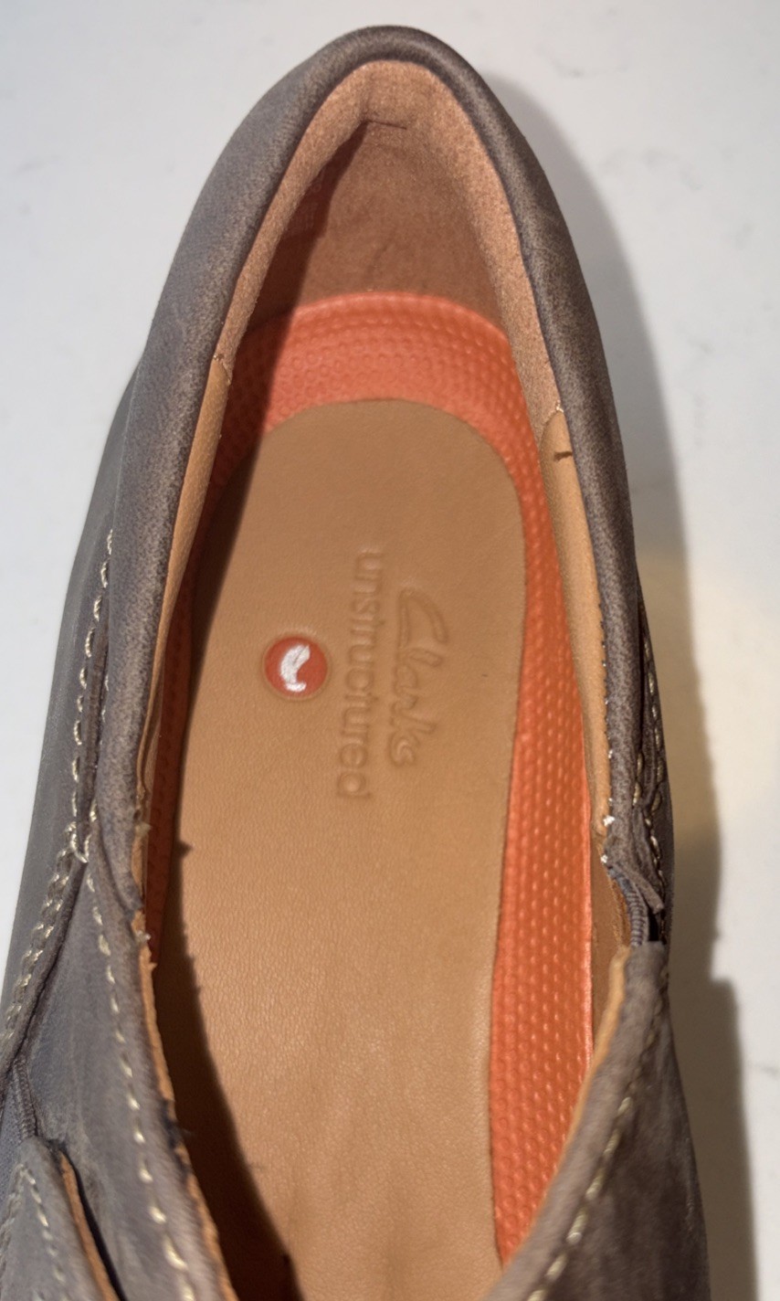 Clarks Un Loop Ave Loafer Taupe Leather Women’s 7.5M (TV-B4)