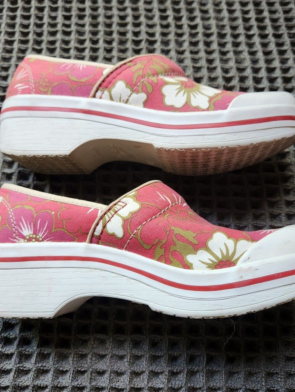 Dansko Womens Shoes Volley Size 7.5 M EUR 36 Vegan Loafer Clog Pink Floral Cloth