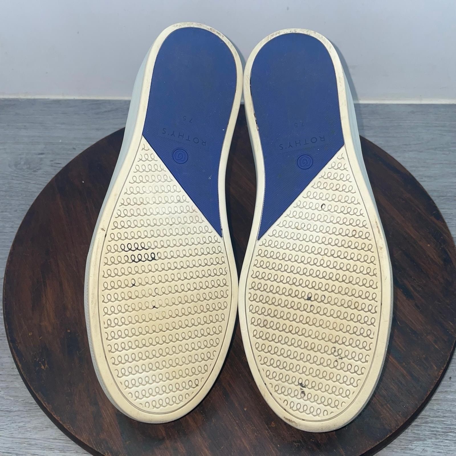 Rothys The Original Slip On Womens 7.5 Shoes White Loafer Casual Comfort Sneaker