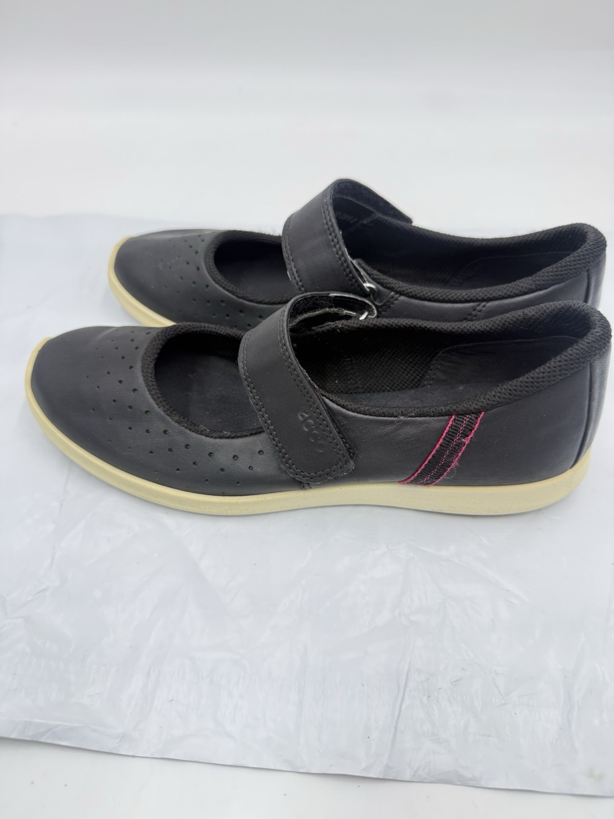 ECCO Women’s Sense Mary Jane Size 39 US 8-8.5Black Leather Hook/Loop Strap Shoes
