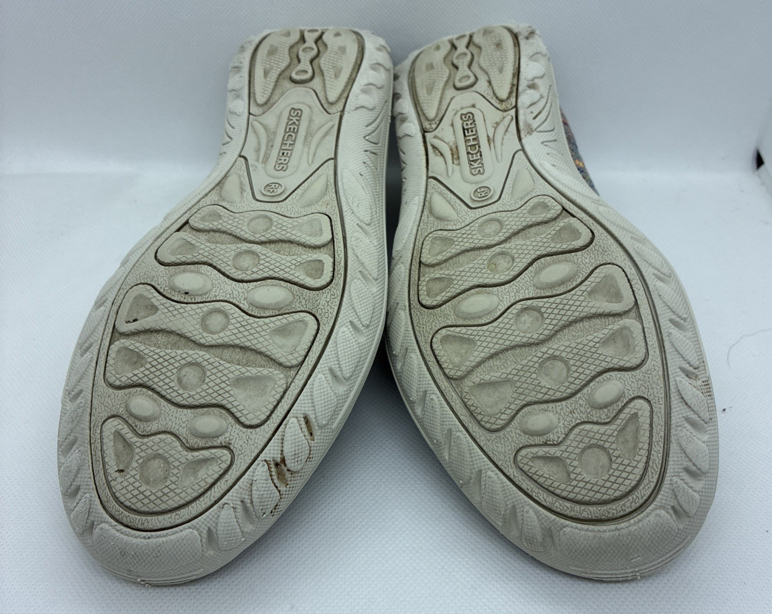 Skechers Slip on Casual Comfort Raggae Fest Wicker Sz 6 Beach Weekend Travel