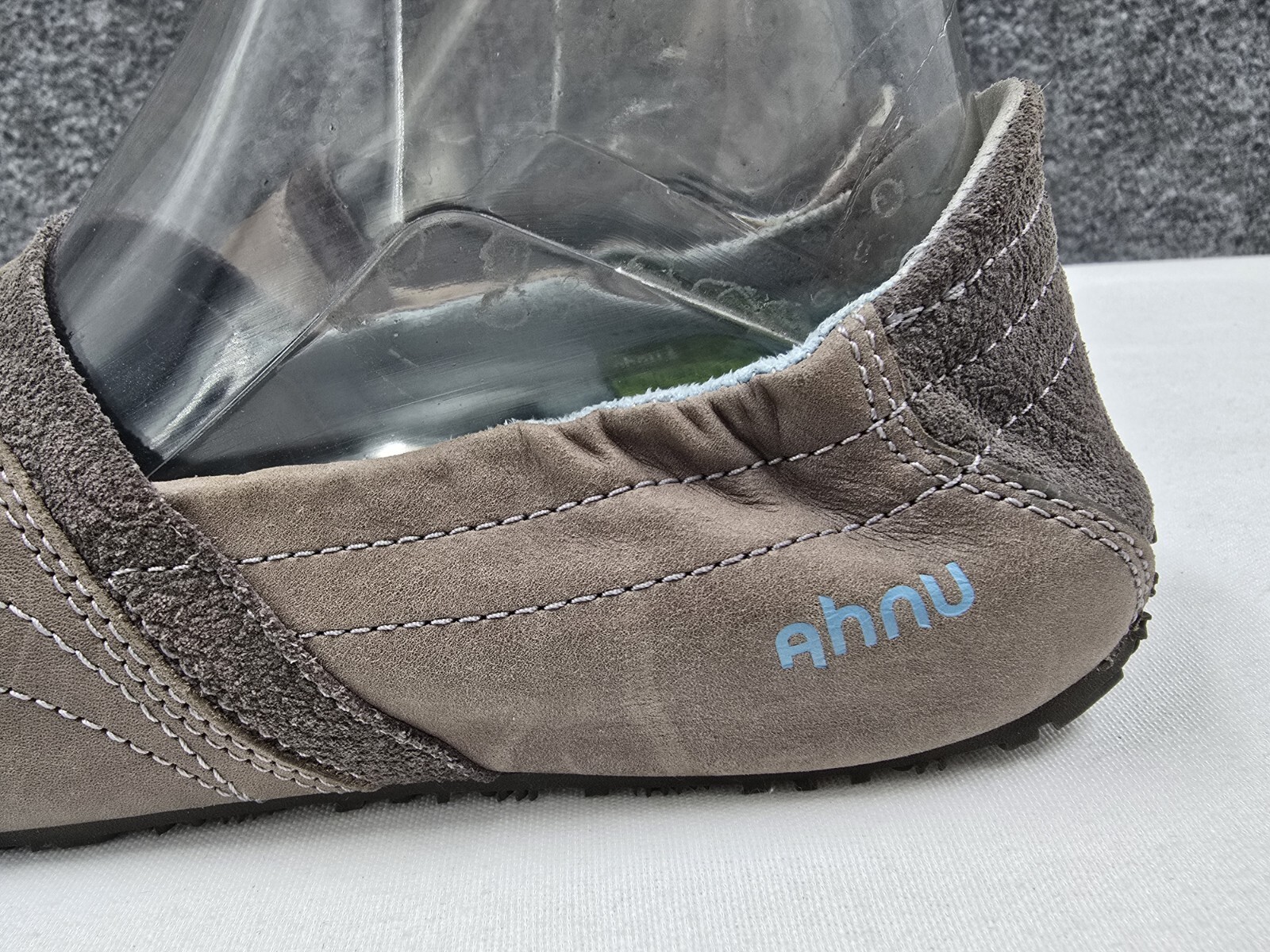 Ahnu Casual Shoes Womens 7 Leather Upper Slip On Gray Comfort