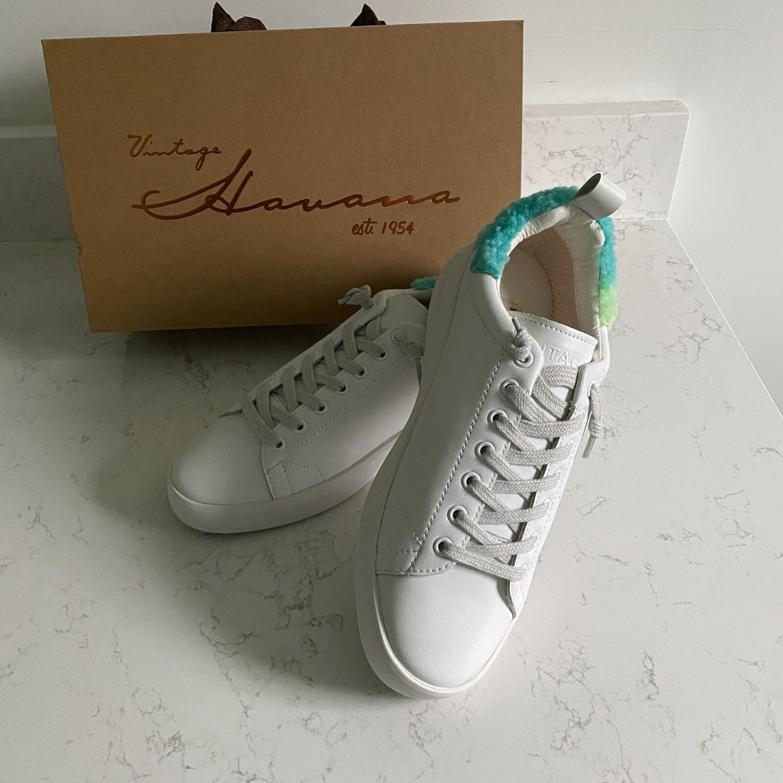 Vintage Havana Destiny White Tie Multi Women’s Sneakers Size 8 Fall