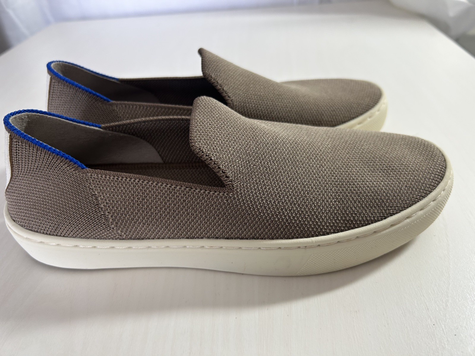 Rothys The Original Slip On Sneaker Shoes Brown & White Knit 6