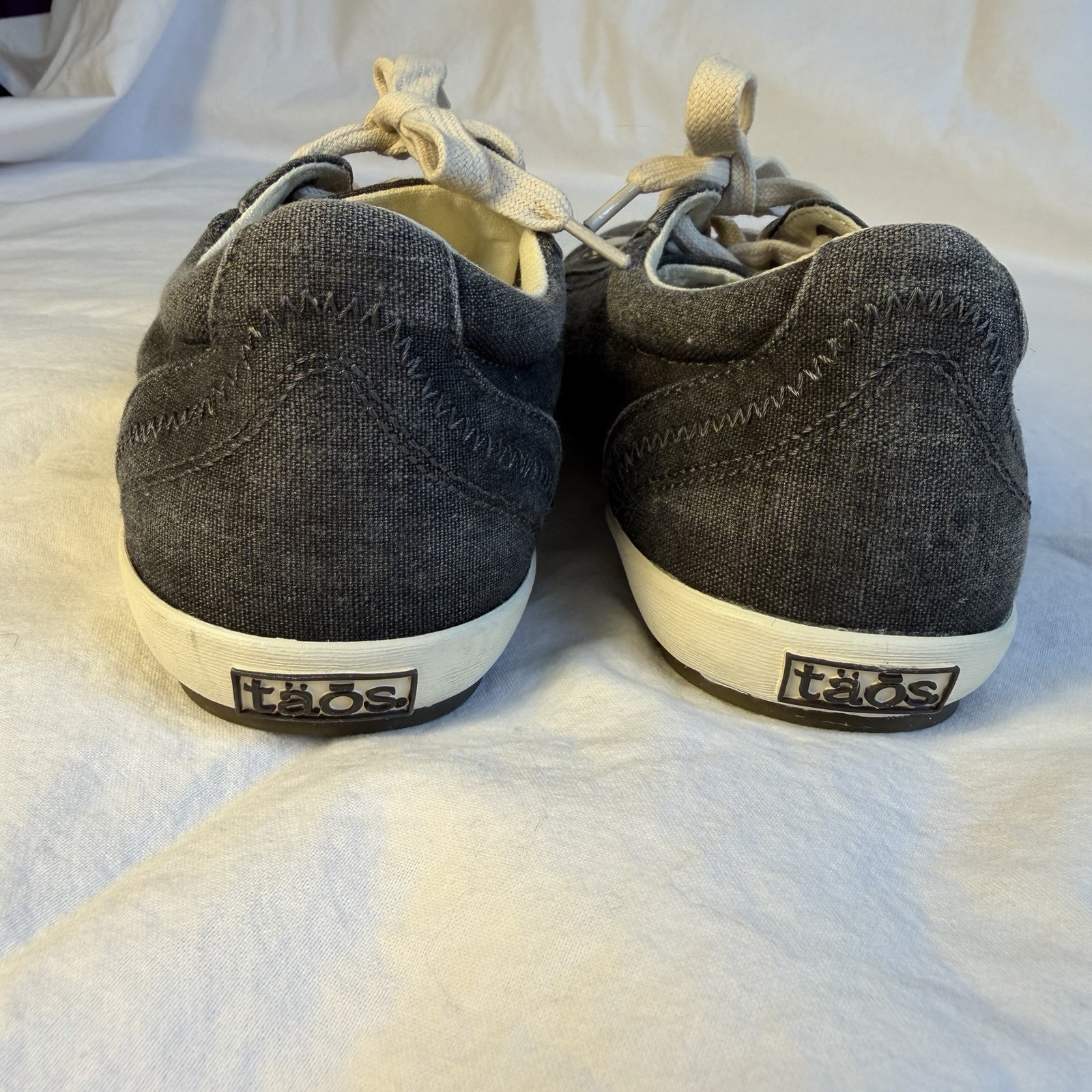 Taos Star Women’s 6.5 Washed Charcoal Canvas Sneakers – see pics & description