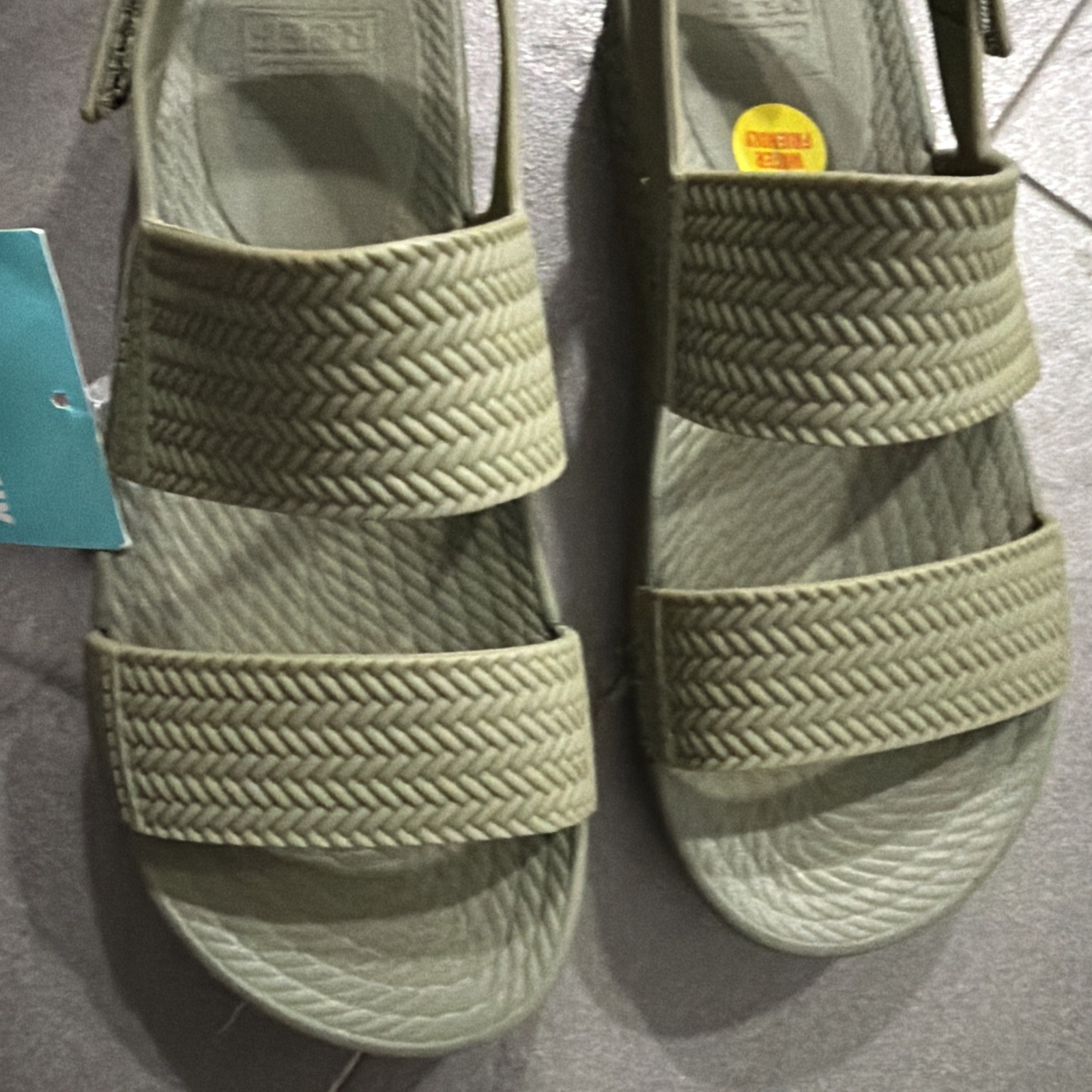 Reef Water Vista Sandals Womens Beach Outdoor Comfort Summer Olive Green Size 6