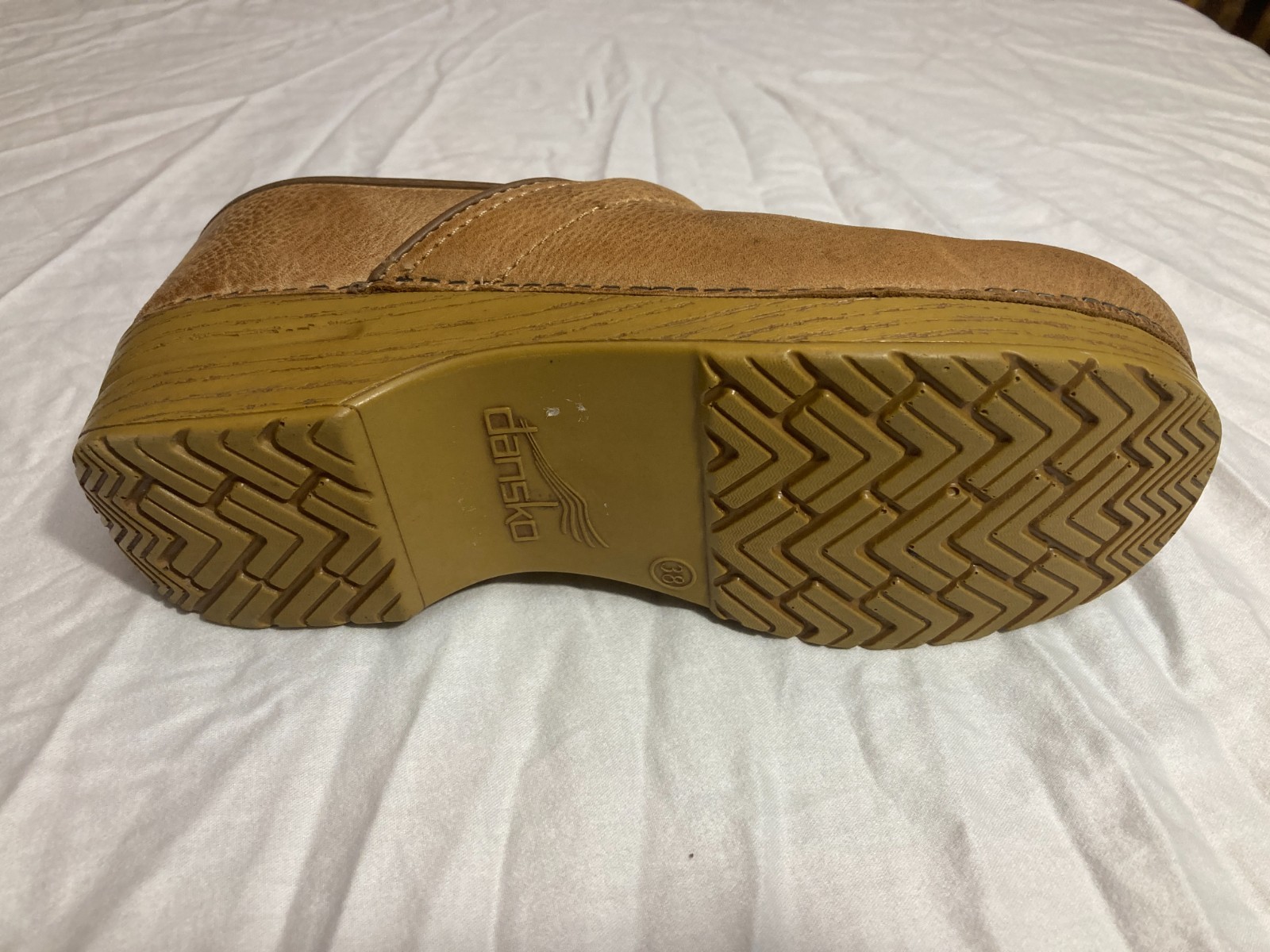 Dansko Honey Tan Leather Clogs Nonslip Professional Nurse US 7.5 – 8 EU 38