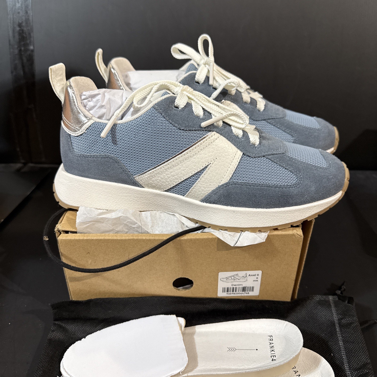 Frankie 4 Axel II Sneaker In Denim Color Suede Size 9 NIB￼