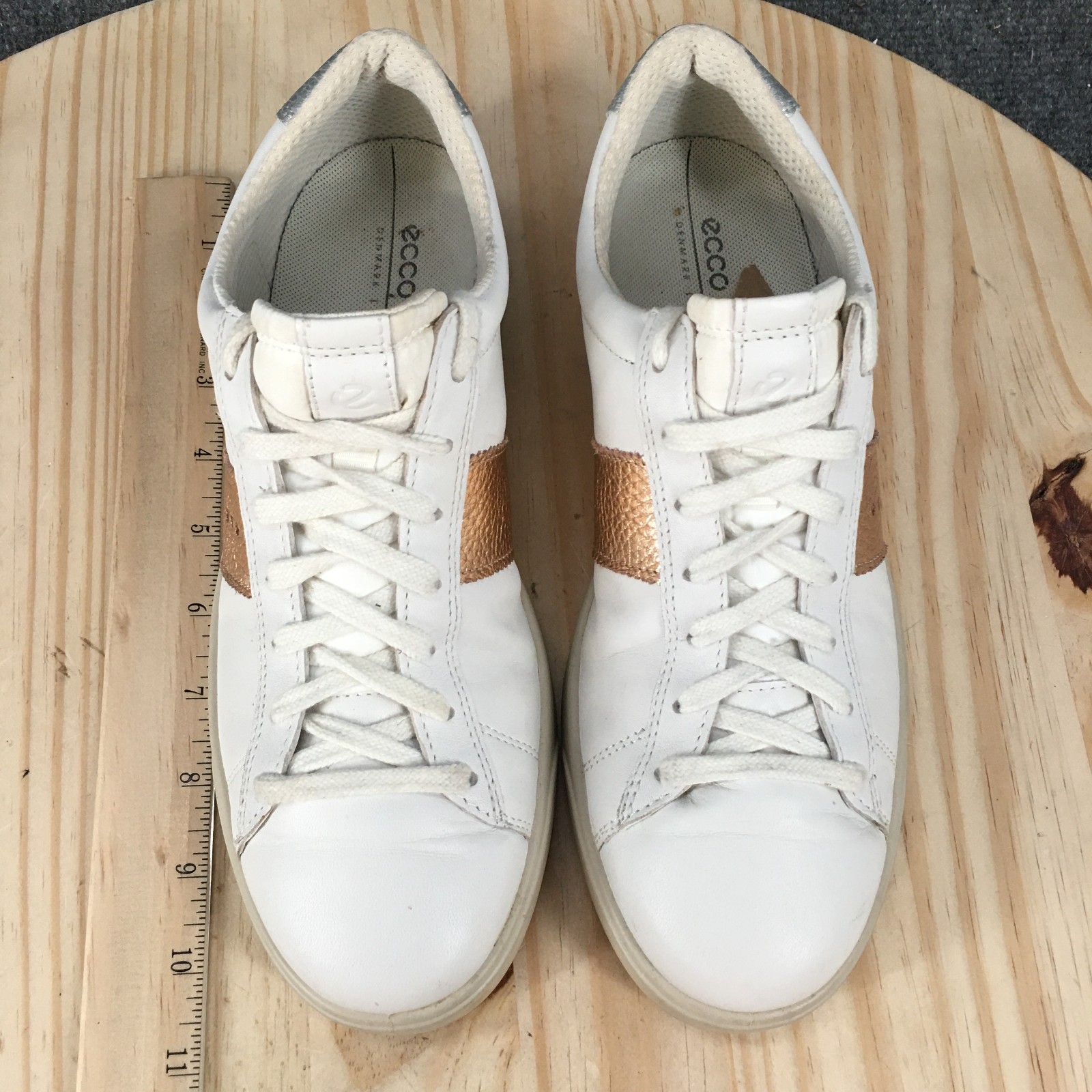 ECCO Street Lite Shoes Womens 8-8.5 Lace Up Retro Style Sneakers White Leather