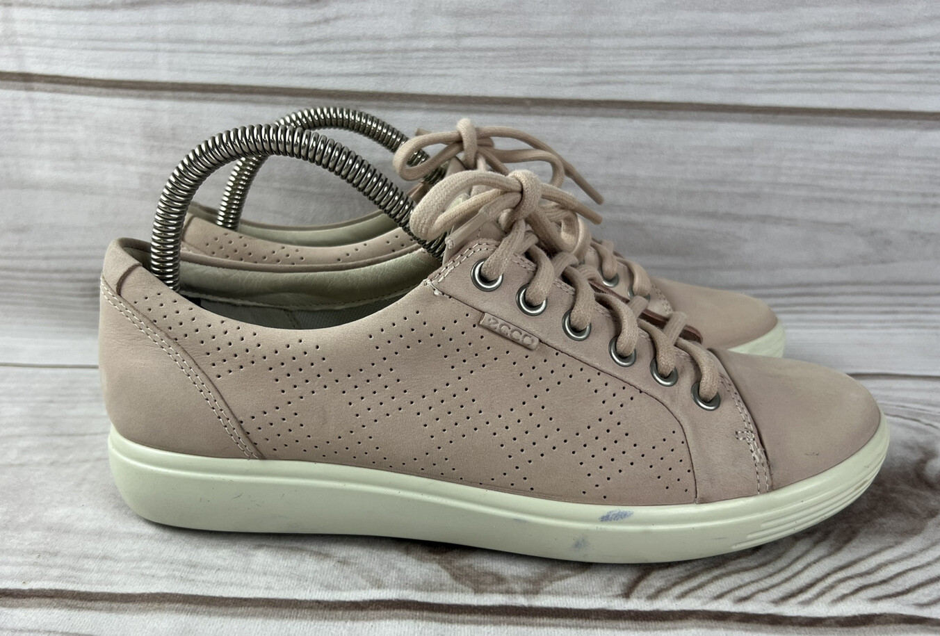 Ecco Women’s Sneaker Size 8 Blush Pink Nubuck Athletic Golf Walking Shoe EU 39