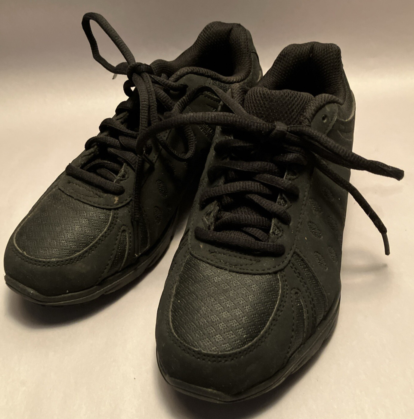 SafeTStep Comfort Women 6 Black Cushion Insole Grip Sole Comfortable Work Shoes