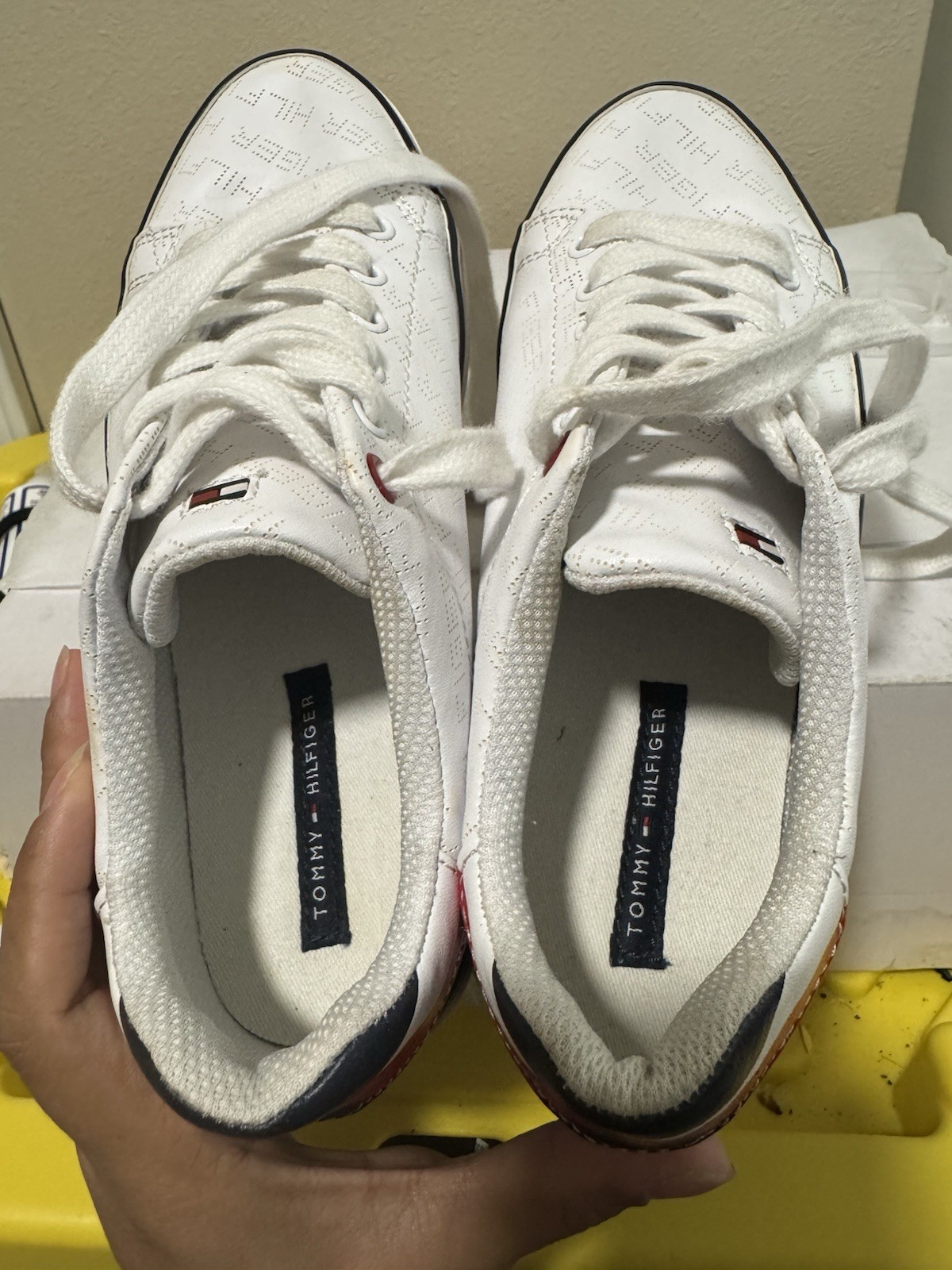 Tommy Hilfiger TWFalcor Women’s White Logo Lace-Up Sneakers Red/Blue Accent US 6