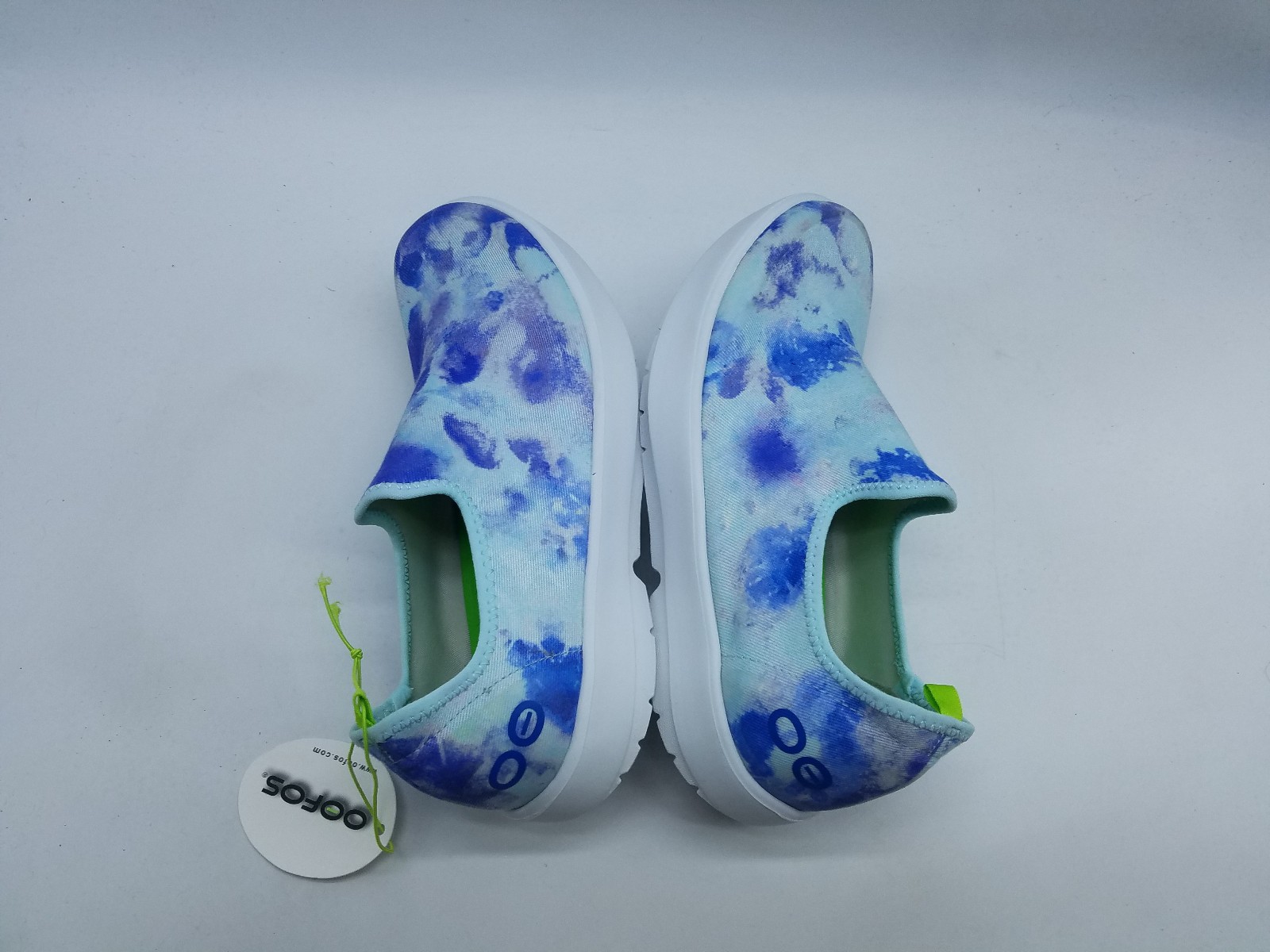 Oofos Oomg eeZee Low Women’s Size 8.5 Comfort Slip On Shoes Tie Dye Aqua