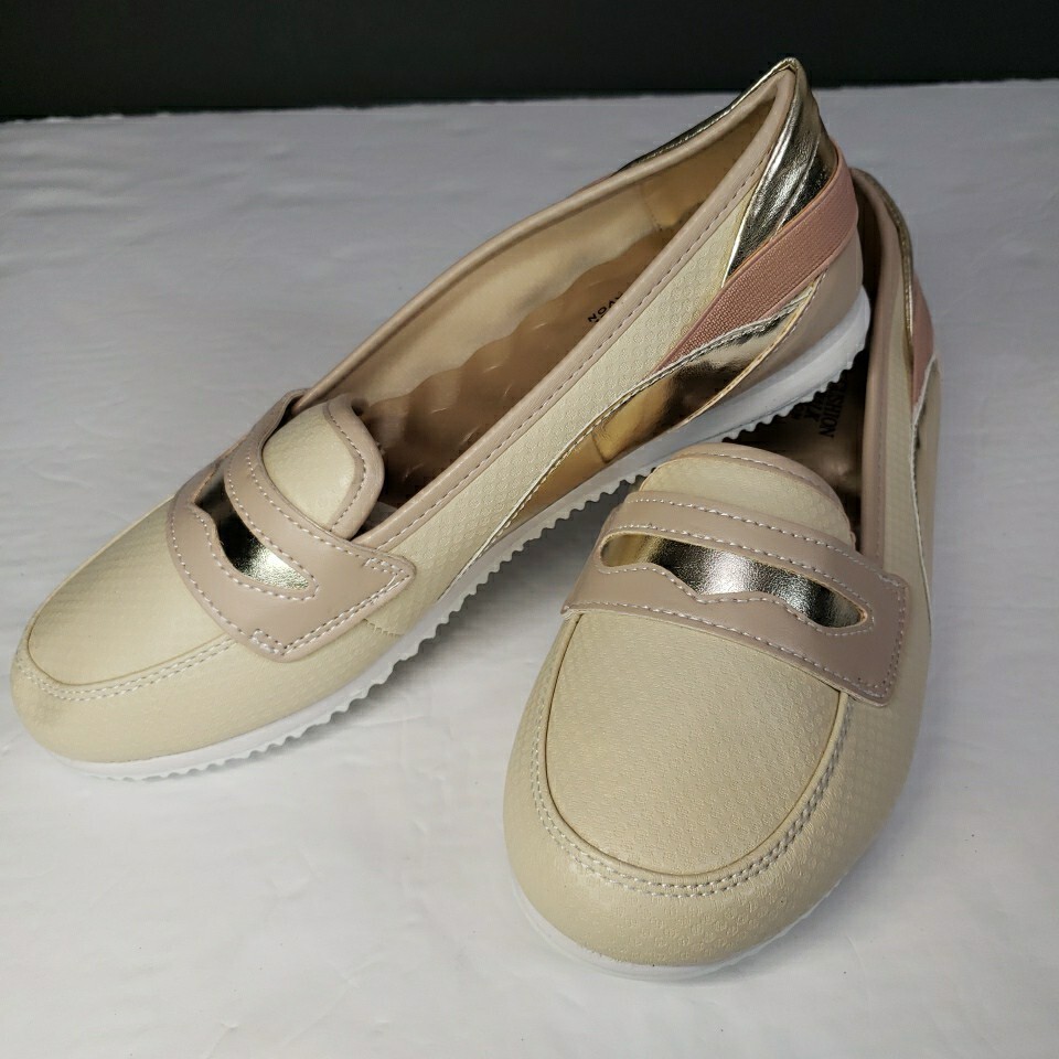 Avon Venus Cushion Walk Metallic Loafer Womens 7 Shoes New