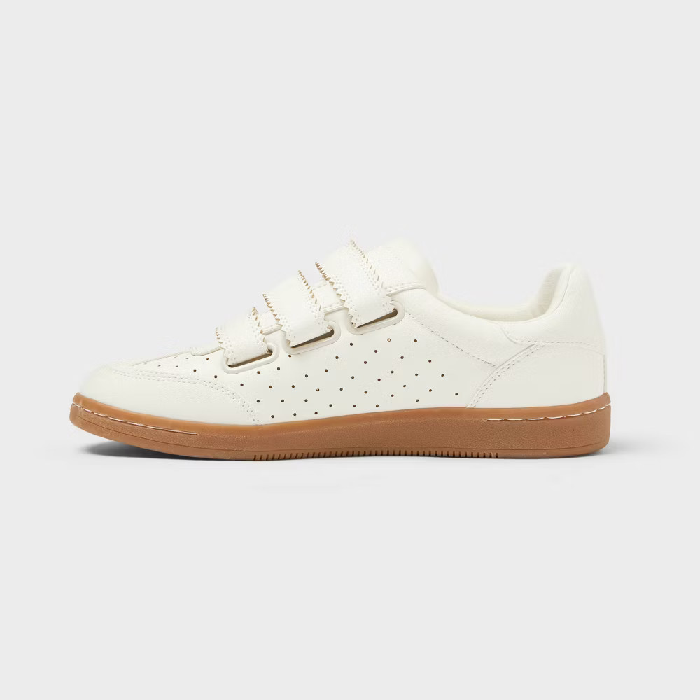 Women Richie Easy Closure Sneakers with Memory Foam Insole – Universal Thread