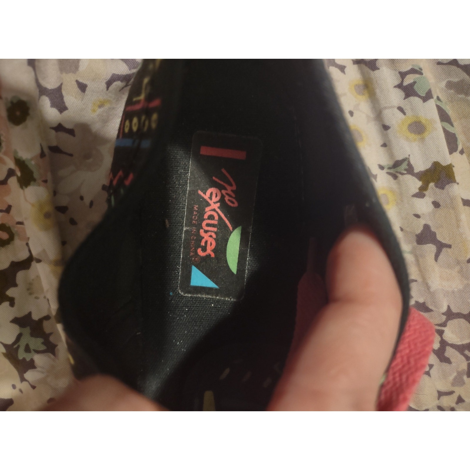 No Excuses Graphic Print Shoes Women’s 8.5 Artsy Funky Retro Streetwear Neon