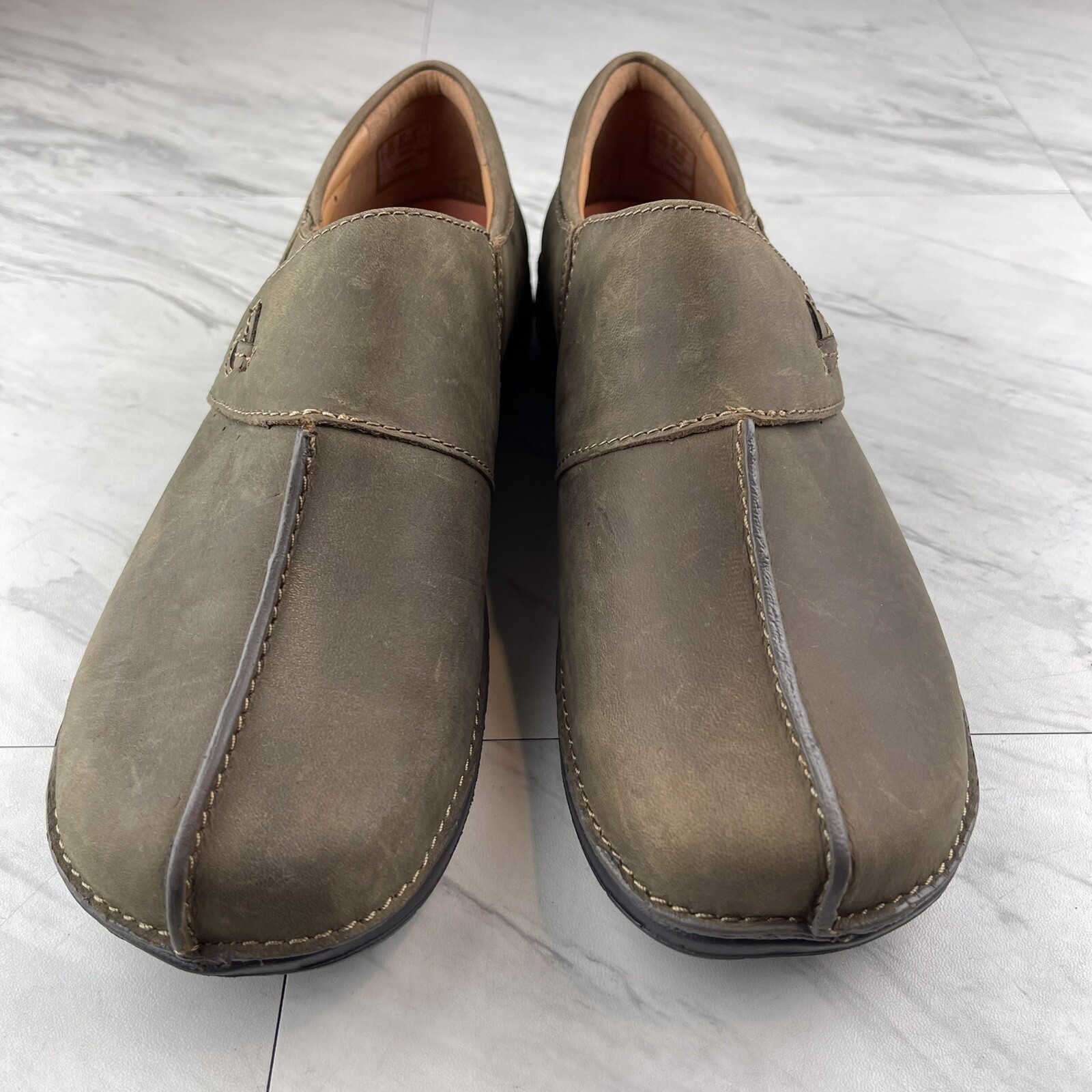 .Clarks Un Loop Ave Womens 10 W Wide Loafer Taupe Leather Shoes