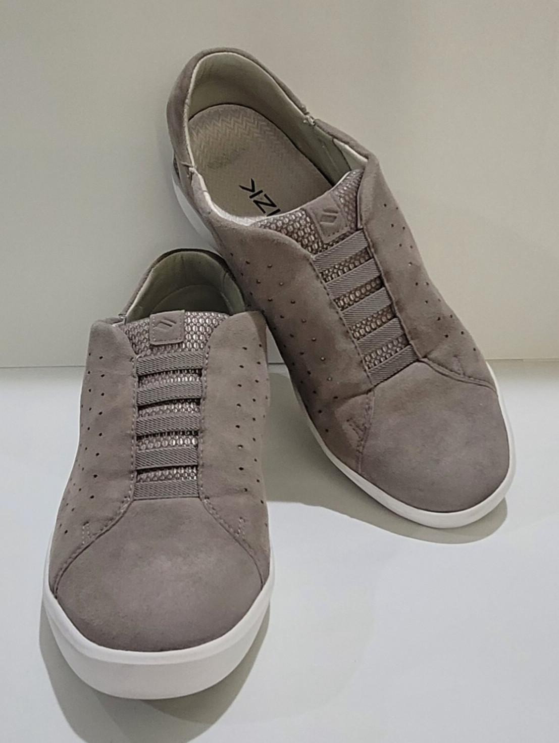 KIZIK Womens MAIMI SLIP ON Sneakers -DOVE Gray Perforated SUEDE – 8M