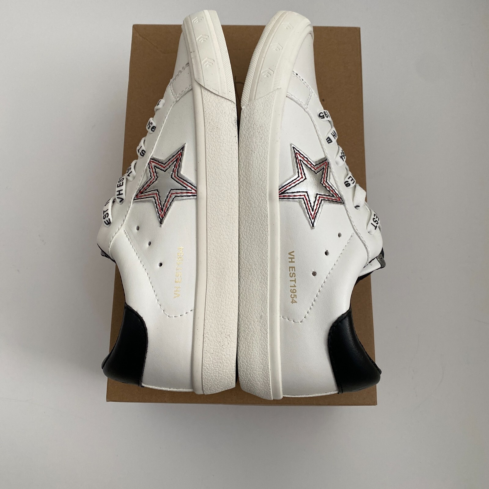 NWT Vintage Havana Women’s Mighty Metallic Mix Leather White Sneakers Sze 8 Fall