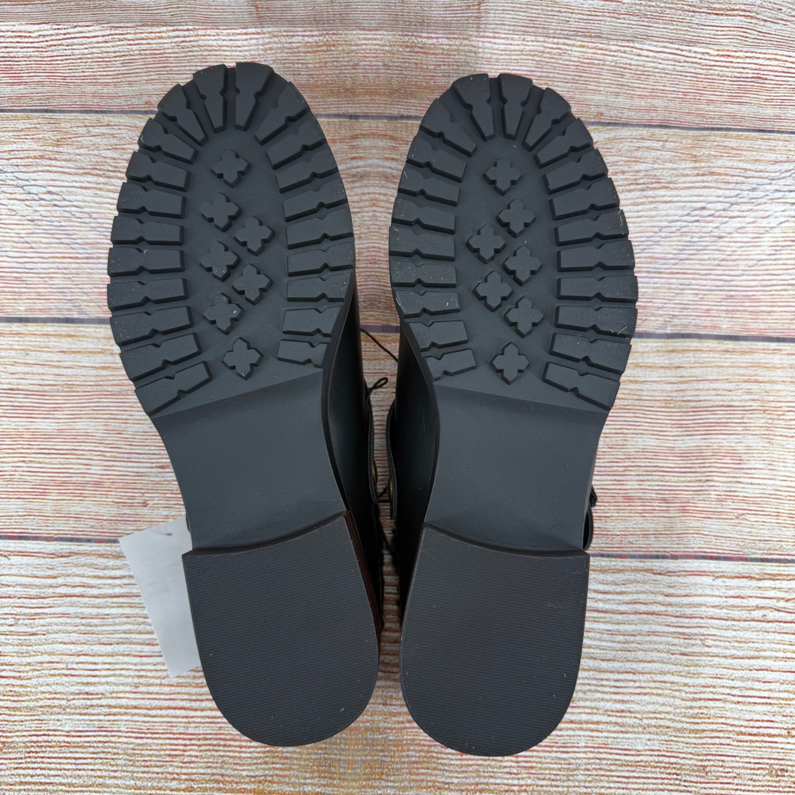Kensie Wrylie Black Faux Leather Faux Fur Lined Lug Sole Clogs Mules KS252500 8
