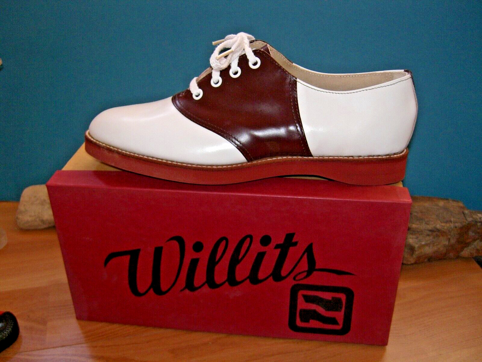 70’s Vintage Brown/white Willits Saddle Shoes 9.5-11