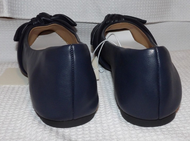 Amazon Essentials Navy Bow Pointed Toe Flats Women’s Size 8 Marine NWB