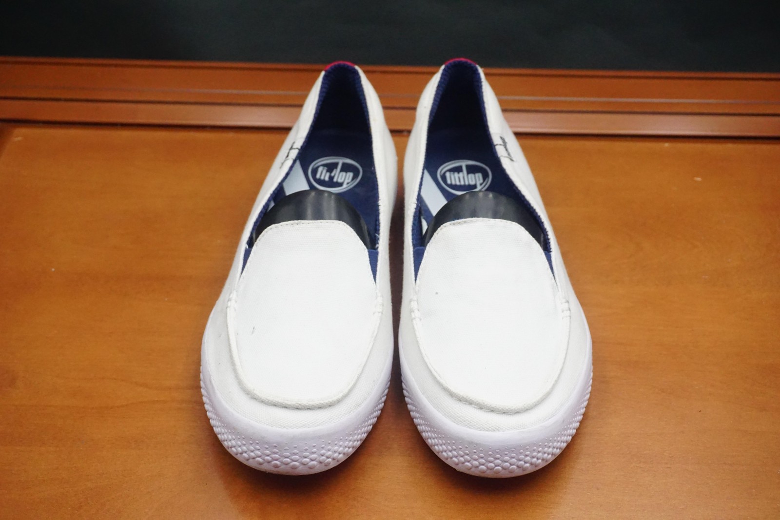 FitFlop Canvas Slip-On Loafers Womens Size 9 US White Canvas Lined Casual Shoes