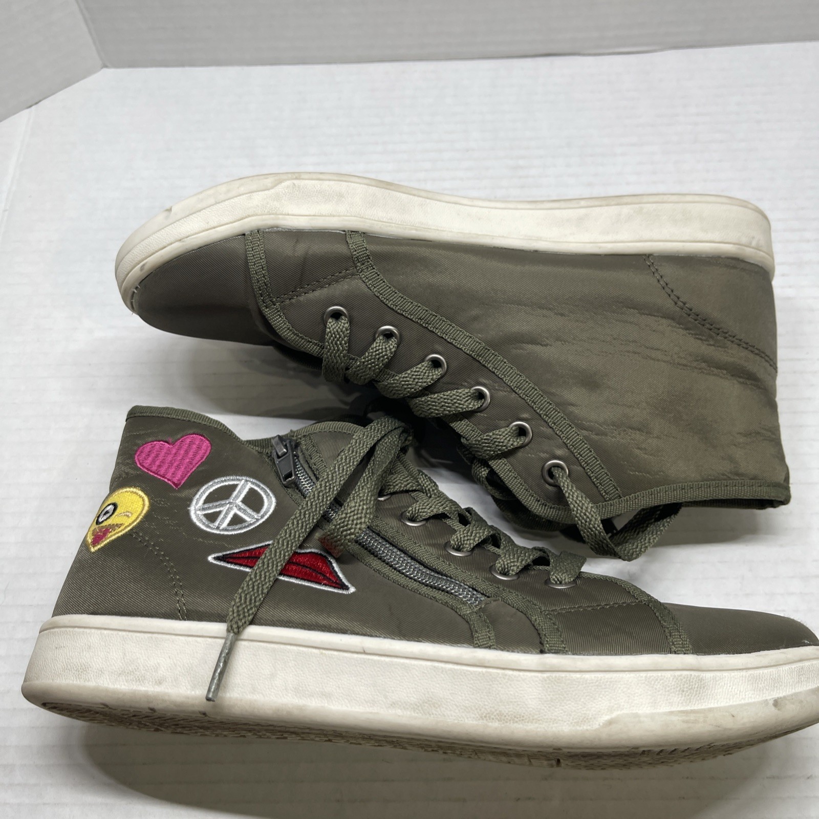 BRASH Army Green￼EMOJI BOSY Hi TOP ZIP SNEAKERS HEARTS PEACE Shoes