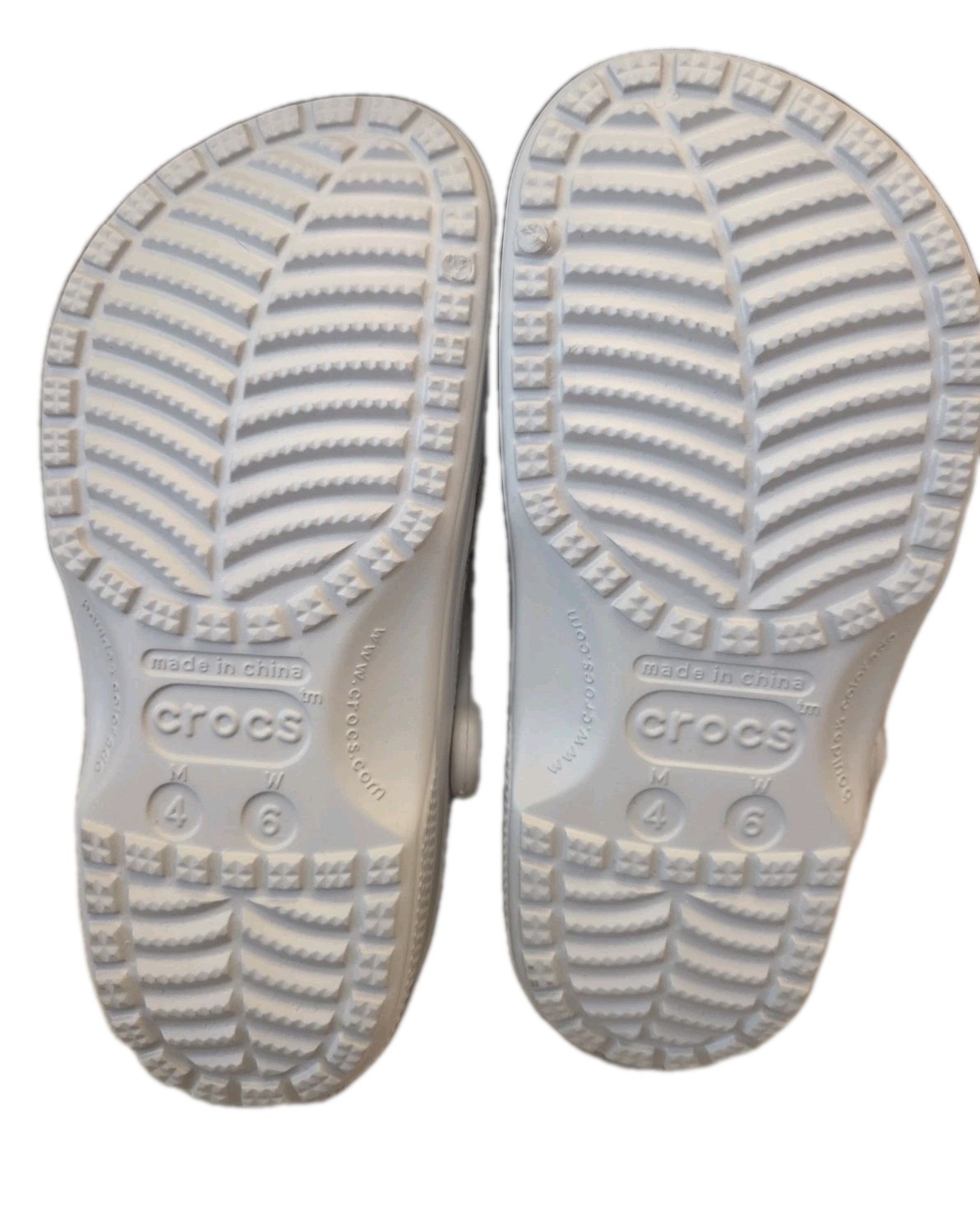 Crocs – Classic Pearl White Clogs Men’s 4/Women’s 6
