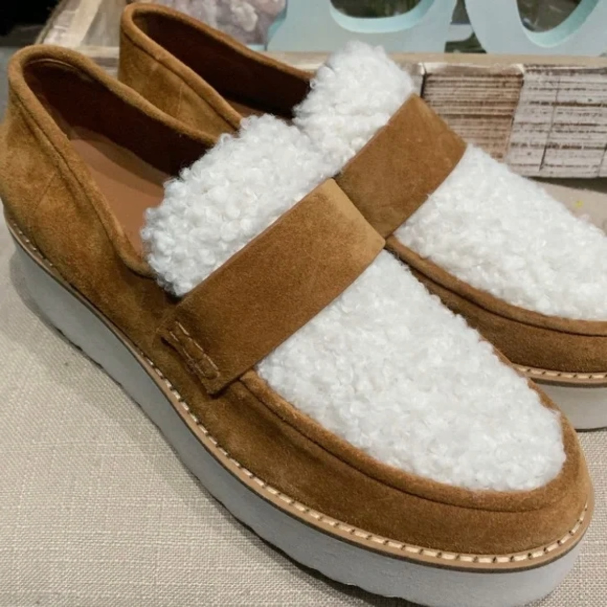 Vince Zola Platform Faux Shearling Suede Loafers SZ 7M