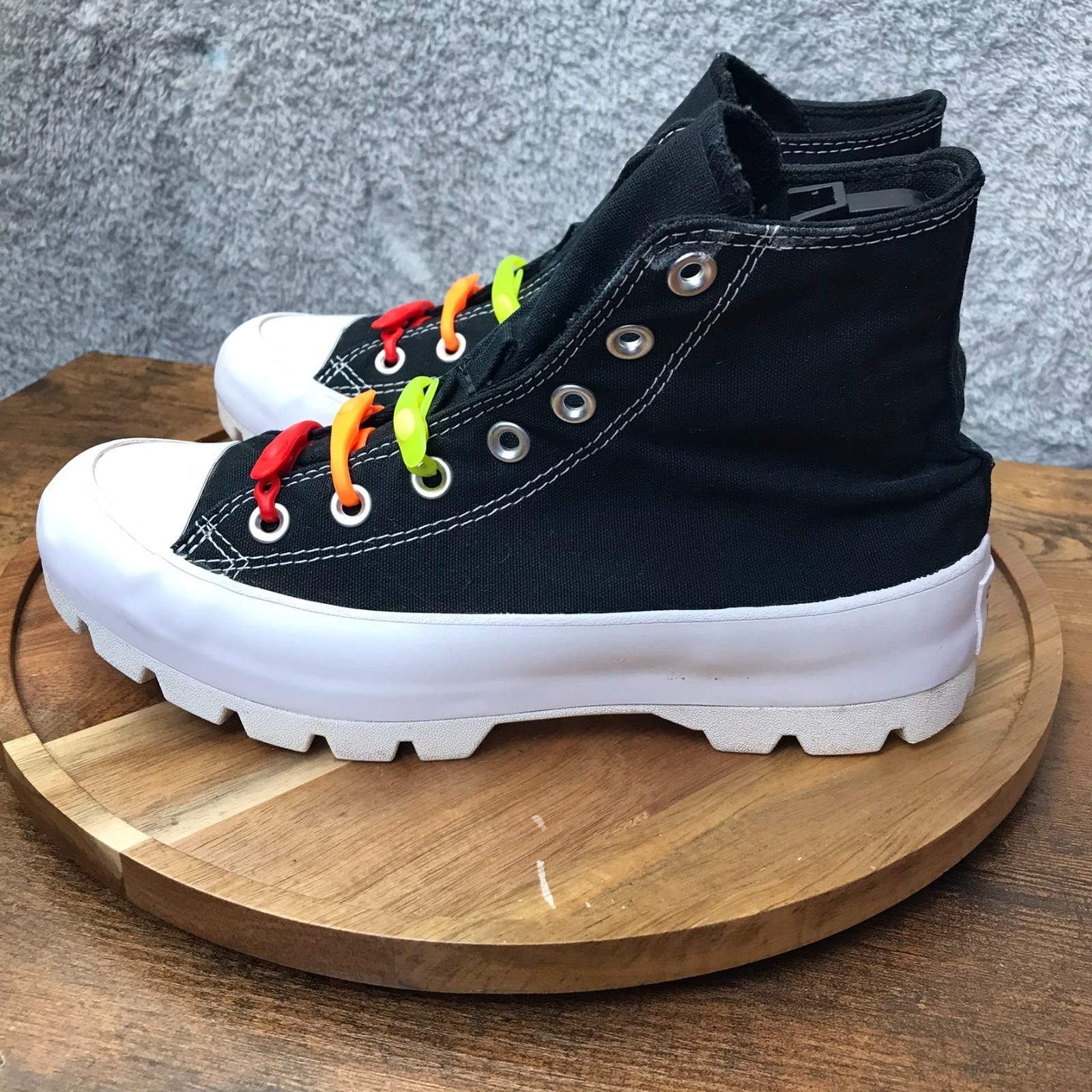 Converse Chuck Taylor All Star Lugged High Top Sneakers Womens 8 Black Canvas