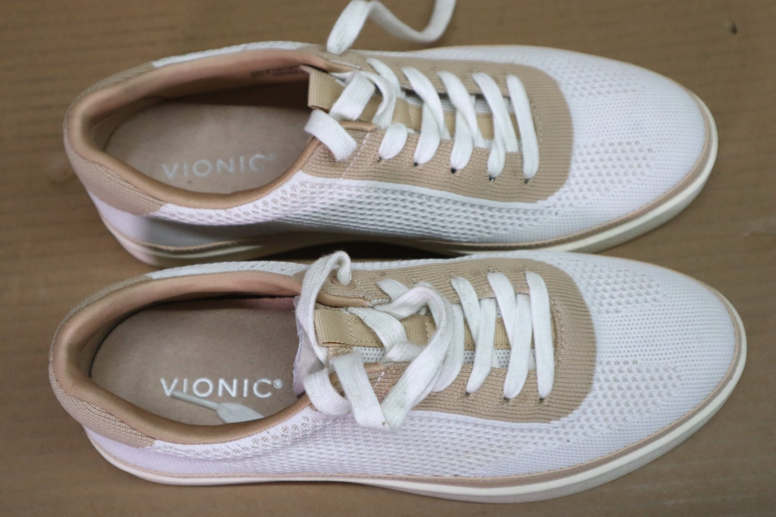Vionic Galia Knit Lace-Up Sneakers White & Beige Women’s Size 8.5W