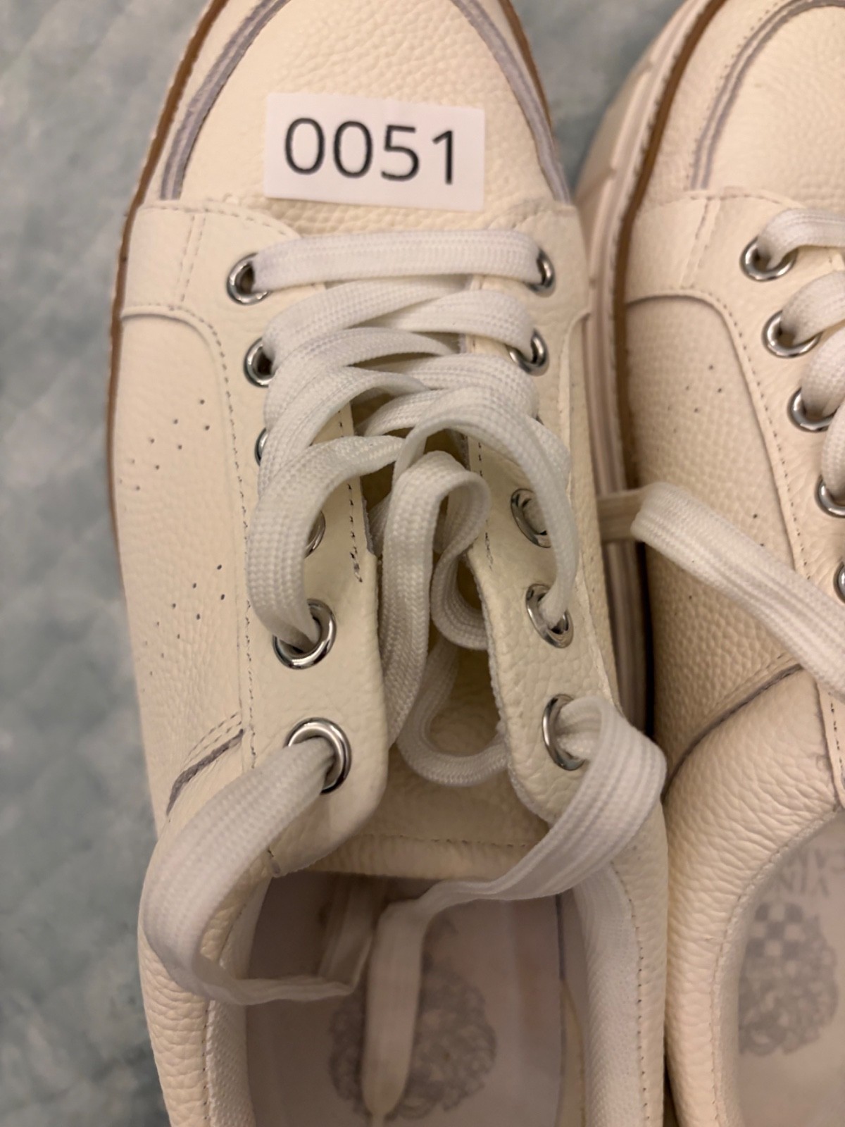 Vince Camuto White Leather Randay Lace Up Platform Sneakers Size 9M