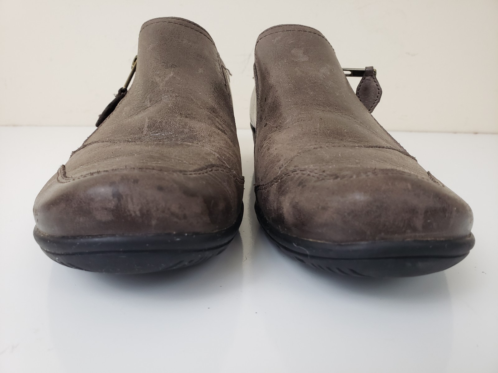 Taos Womens Character Womens Shoes Size 8.5 Steel Distressed Leather Bohemian