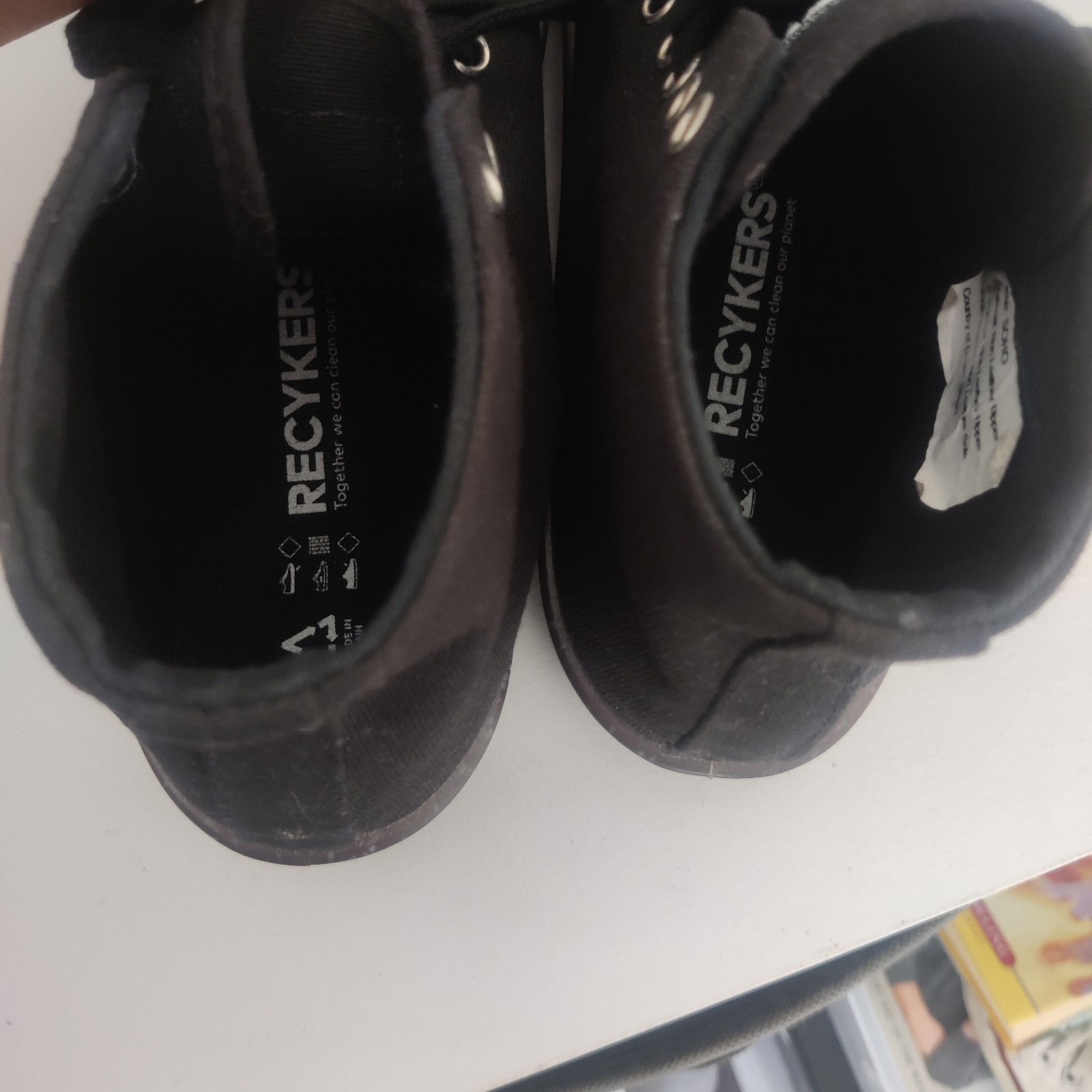 Recykers Black Recycled Sneakers Unisex EU40 Eco Friendly Vegan Organic Shoes