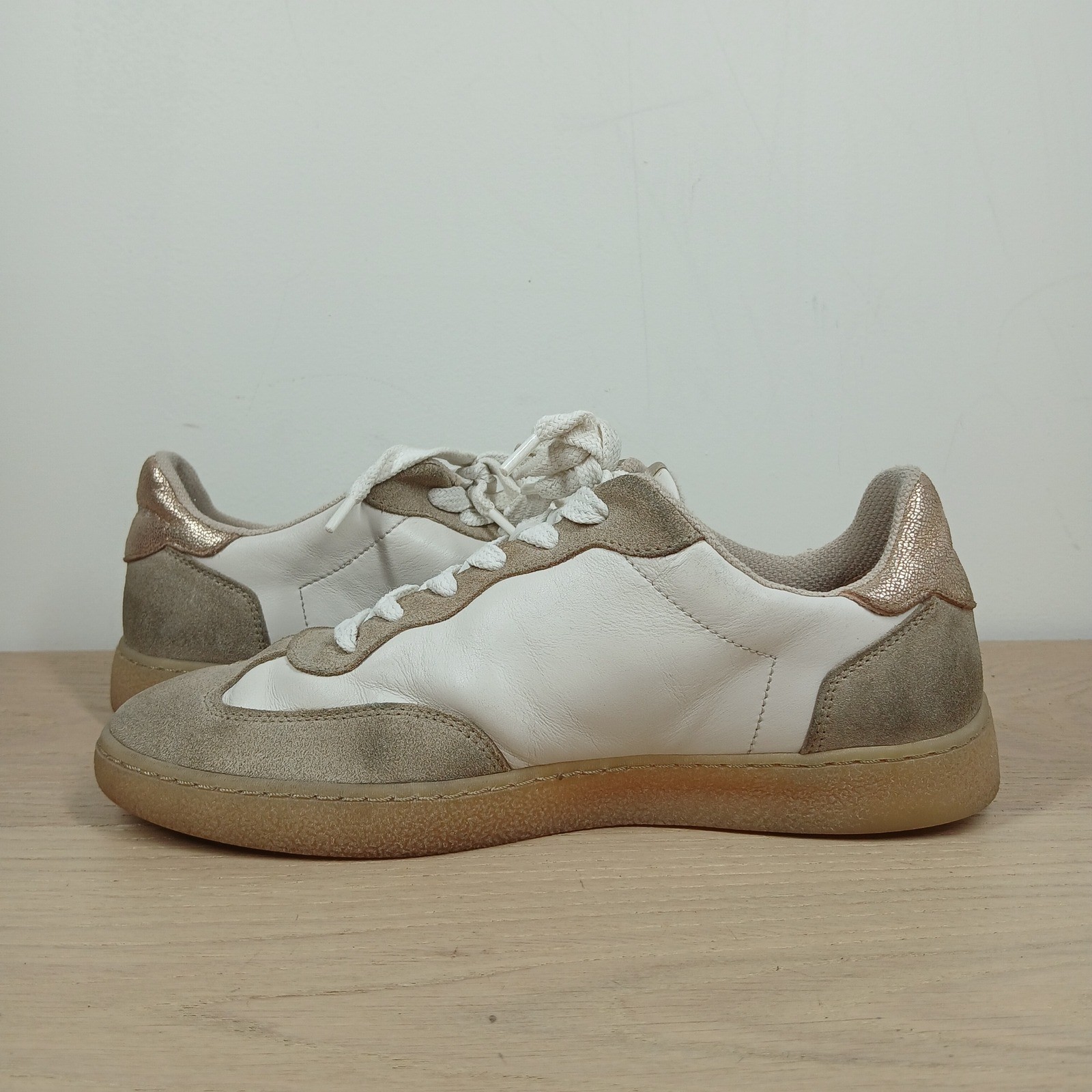Bobbies Paris Sneakers Women 7 White Beige Leather Suede French Minimalist